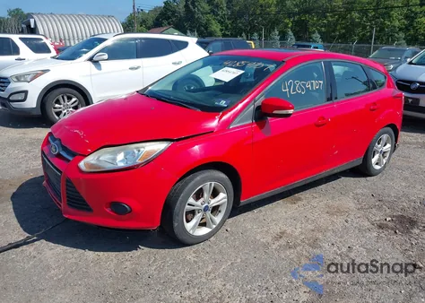 2014 Ford Focus Se z USA, uszkodzony, nr VIN 1FADP3K24EL336033